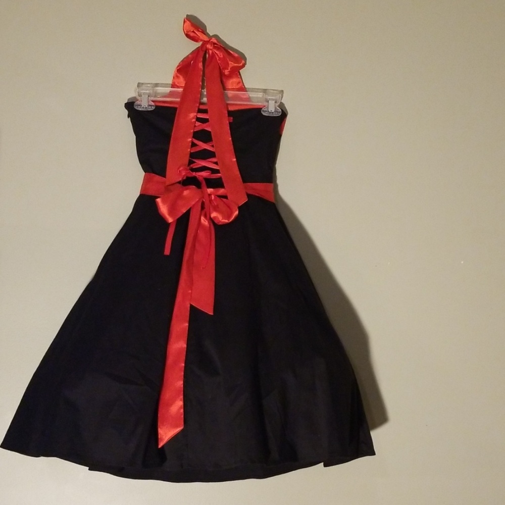 Dress - Picture 6 of 8